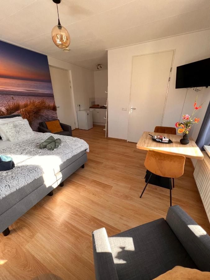 Etoile Aan Zee Hotel เฟราเวนโปลเดอร์ ภายนอก รูปภาพ